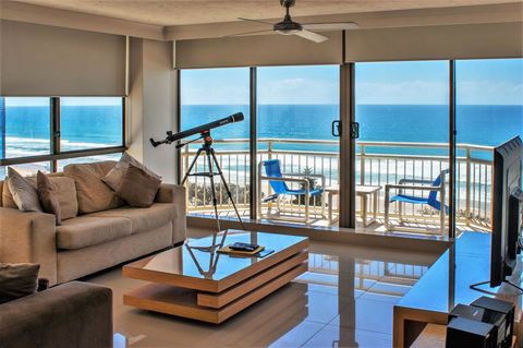 Seacrest Beachfront Apartments Surfers Paradise - Accommodation QLD 30
