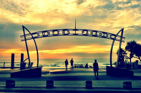 Seacrest Beachfront Apartments Surfers Paradise - Accommodation QLD 44