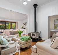 Frangipani House - Accommodation QLD