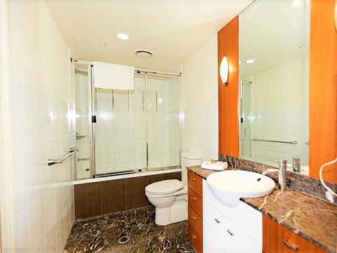 The Towers Of Chevron Renaissance - Holidays Gold Coast - Accommodation QLD 35