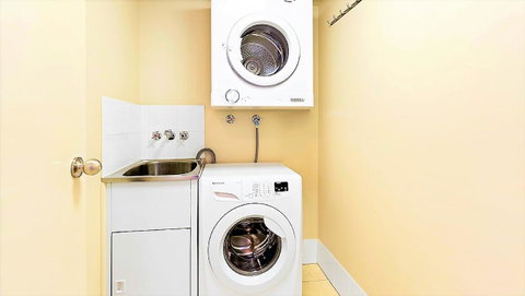The Towers Of Chevron Renaissance - Holidays Gold Coast - Accommodation QLD 34