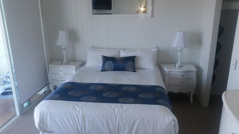 Crystal Bay On The Broadwater - Accommodation QLD 29