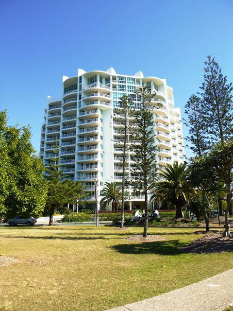 Crystal Bay On The Broadwater - Accommodation QLD 2