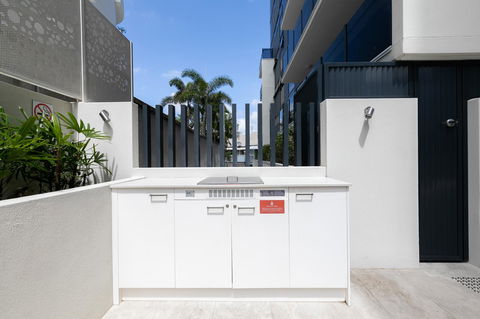 Sunset Retreat Mooloolaba - Accommodation QLD 36