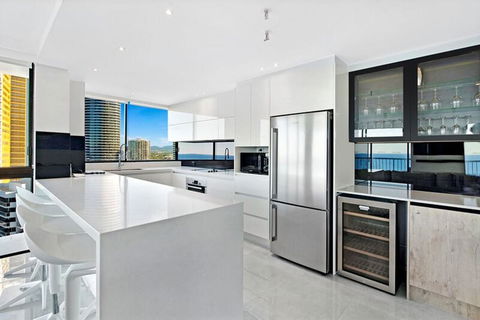 ULTIQA Beach Haven On Broadbeach - Accommodation QLD 2