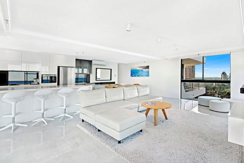 ULTIQA Beach Haven On Broadbeach - Accommodation QLD 3