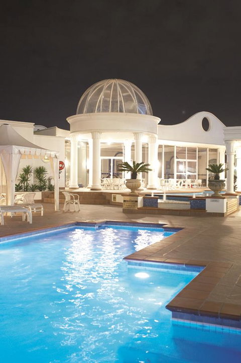 The Phoenician Resort - Accommodation QLD 12