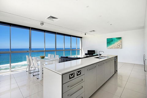 ULTIQA Air On Broadbeach - Accommodation QLD 1