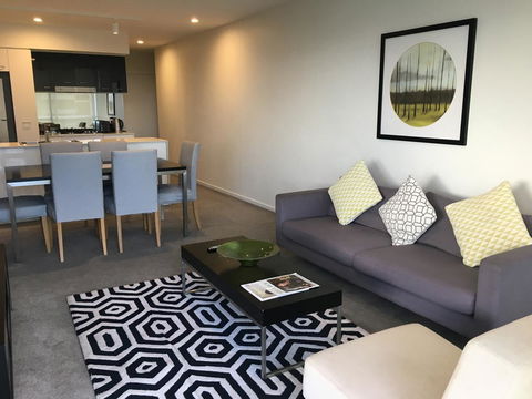 Mowbray East Apartments - Accommodation QLD 6