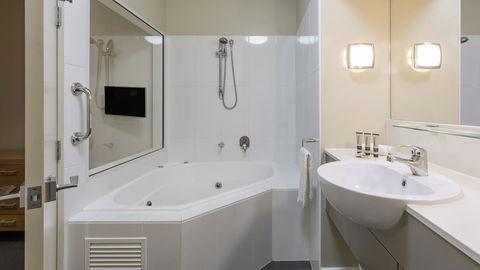 Oaks Hervey Bay Resort And Spa - Accommodation QLD 11