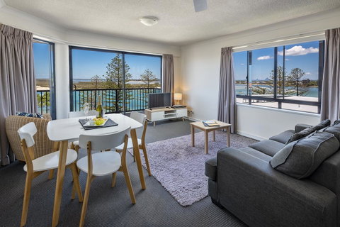 Belaire Place Motel Apartments - Accommodation QLD 8