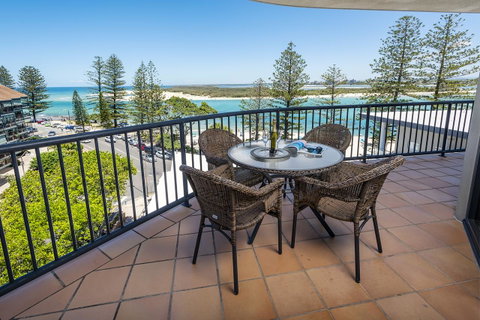 Belaire Place Motel Apartments - Accommodation QLD 3