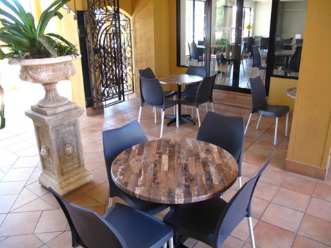 Palm Royale Cairns - Accommodation QLD 12