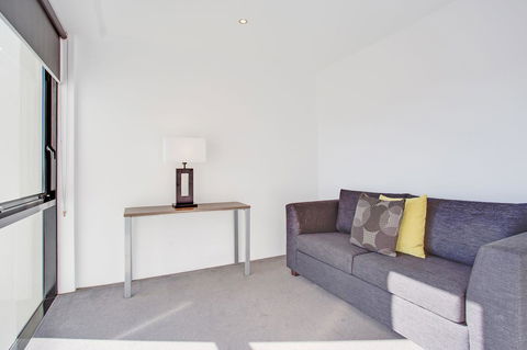 Mantra Circle On Cavill - Accommodation QLD 40