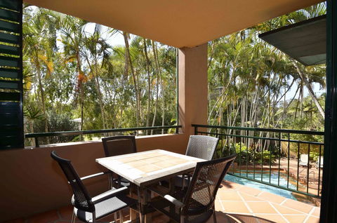 Bermuda Villas - Accommodation QLD 13