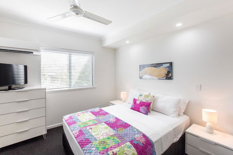 Bermuda Villas - Accommodation QLD 6