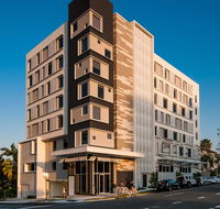 Woodroffe Hotel - Accommodation QLD