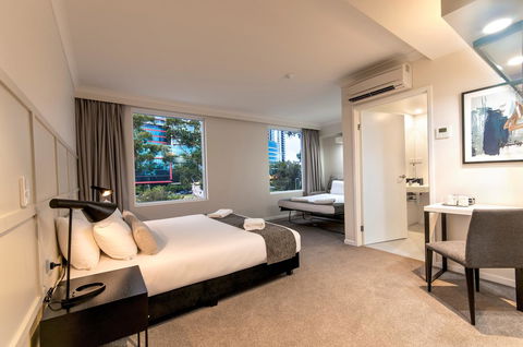 Woodroffe Hotel - Accommodation QLD 15