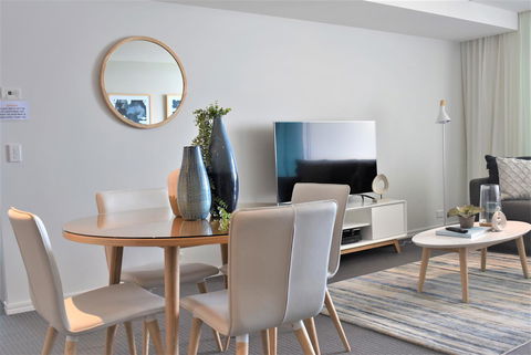 Gold Coast Private Apartments - H Residences, Surfers Paradise - Accommodation QLD 8