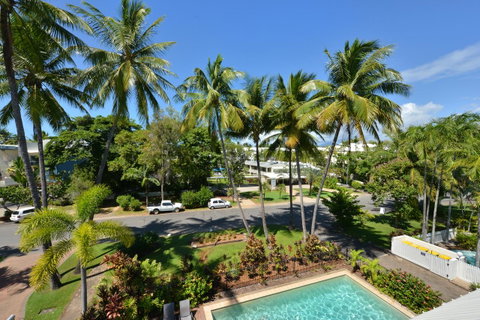 Seascape Holidays - Tropical Reef Apartments - Accommodation QLD 3