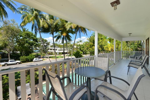 Seascape Holidays - Tropical Reef Apartments - Accommodation QLD 13