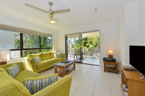 Seascape Holidays - Tropical Reef Apartments - Accommodation QLD 14