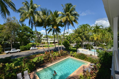 Seascape Holidays - Tropical Reef Apartments - Accommodation QLD 1