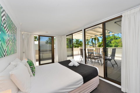 Seascape Holidays - Tropical Reef Apartments - Accommodation QLD 8