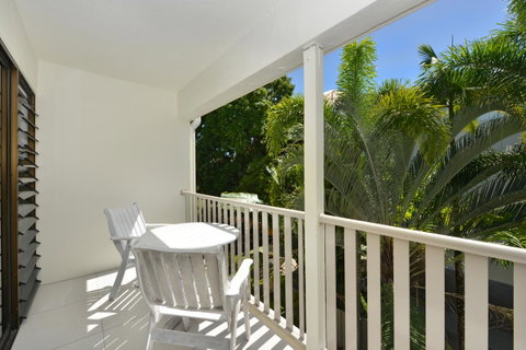 Seascape Holidays - Tropical Reef Apartments - Accommodation QLD 23