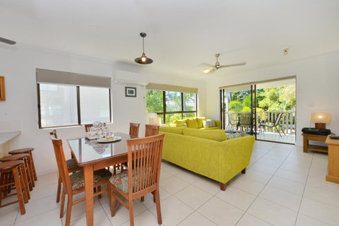 Seascape Holidays - Tropical Reef Apartments - Accommodation QLD 15