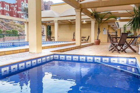 The Robert Towns - Accommodation QLD 10