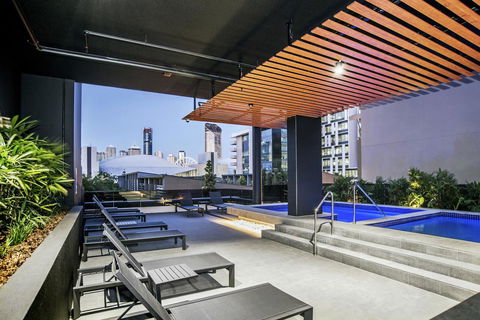 Atlas Apartments By CLLIX - Accommodation QLD 3