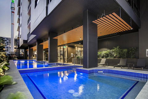 Atlas Apartments By CLLIX - Accommodation QLD 4