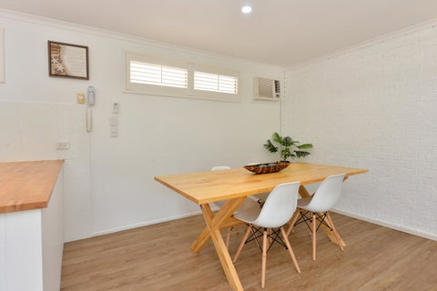 Lychee Tree Holiday Apartments - Accommodation QLD 23