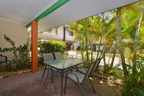Lychee Tree Holiday Apartments - Accommodation QLD 2