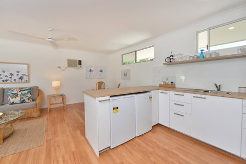 Lychee Tree Holiday Apartments - Accommodation QLD 40