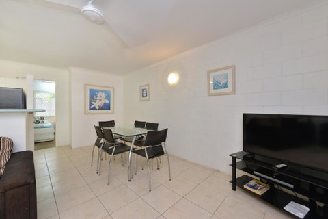 Lychee Tree Holiday Apartments - Accommodation QLD 3