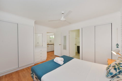 Lychee Tree Holiday Apartments - Accommodation QLD 41