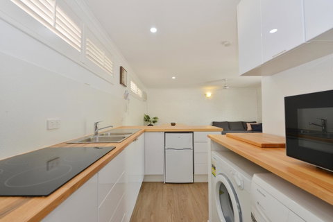 Lychee Tree Holiday Apartments - Accommodation QLD 26