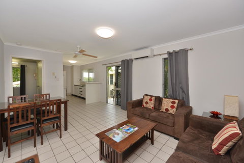 Lychee Tree Holiday Apartments - Accommodation QLD 13
