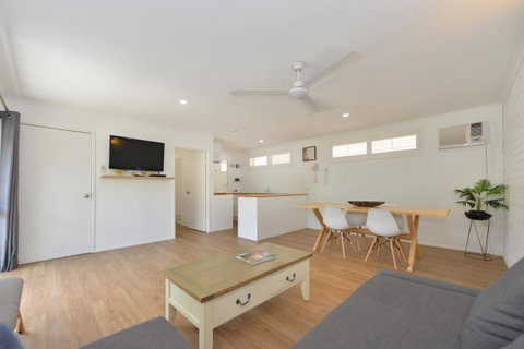 Lychee Tree Holiday Apartments - Accommodation QLD 21