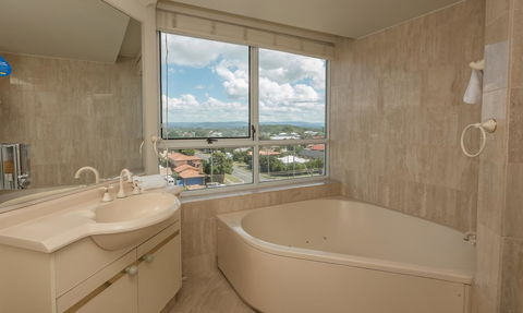 2nd Avenue Beachside Apartments - Accommodation QLD 8