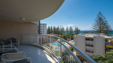 2nd Avenue Beachside Apartments - Accommodation QLD 3