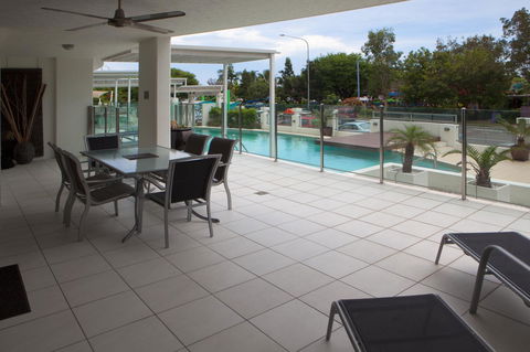 Waters Edge Apartment Cairns - Accommodation QLD 10