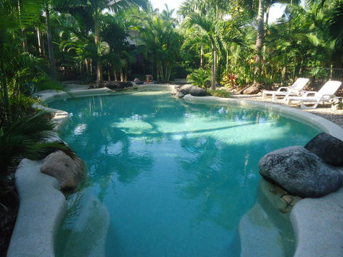 Boutique Bungalows - Accommodation QLD 19