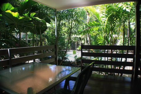 Boutique Bungalows - Accommodation QLD 36