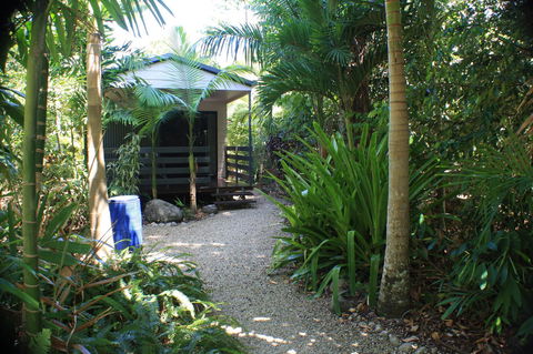 Boutique Bungalows - Accommodation QLD 37