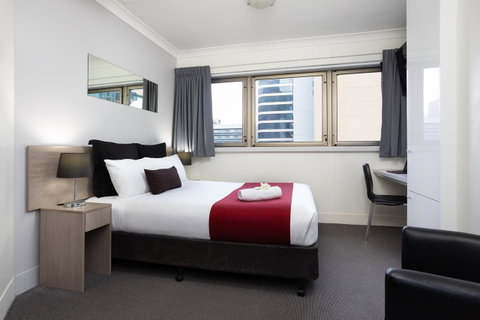 George Williams Hotel - Accommodation QLD 5