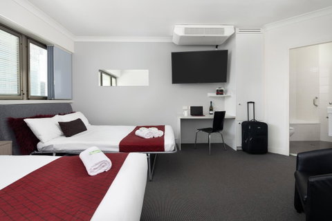 George Williams Hotel - Accommodation QLD 7