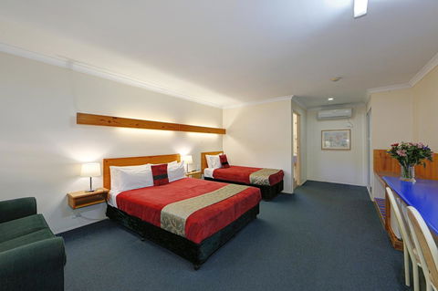 Smart Motels Bert Hinkler - Accommodation QLD 11